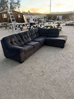 Ashley Furniture Couch Sectional 