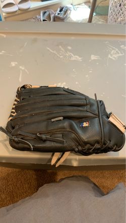 Baseball glove