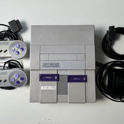 Complete Super Nintendo SNES Console Bundle - 2 Controllers + 16 Games + Cables – Works Great!