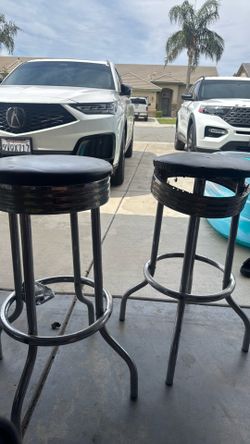 Free barstools