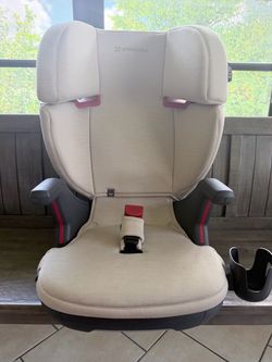 Uppababy booster car seat