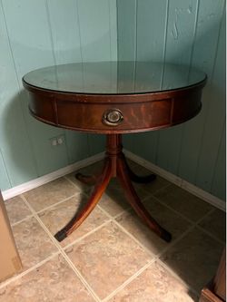 Vintage claw table