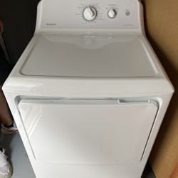 GE Hotpoint Washer And Dryer