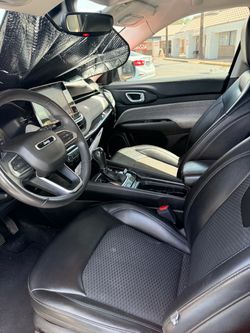 Jeep Compa’s  high altitude edition sport utility 4 D