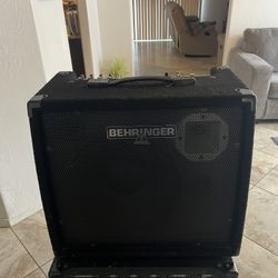 Behringer K1800 FX Keyboard Amplifier