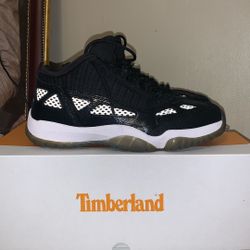 Jordan 11 Retro Low Ie