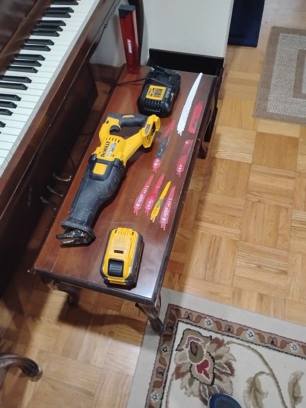 Reciprocating Saw DeWalt