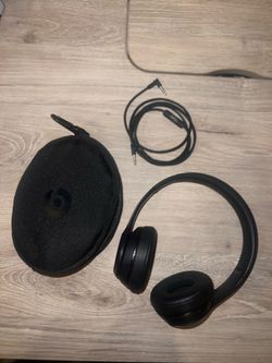 Beats Solo3 Wireless Headphones – Black – Great Condition
