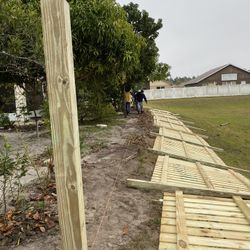 Installin Fence  estimate  Free 