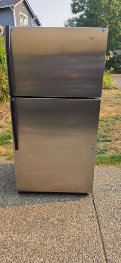 Whirlpool Fridge Size 33w 31d 66h) I Can Help You With Free Delivery Within 10 miles distance