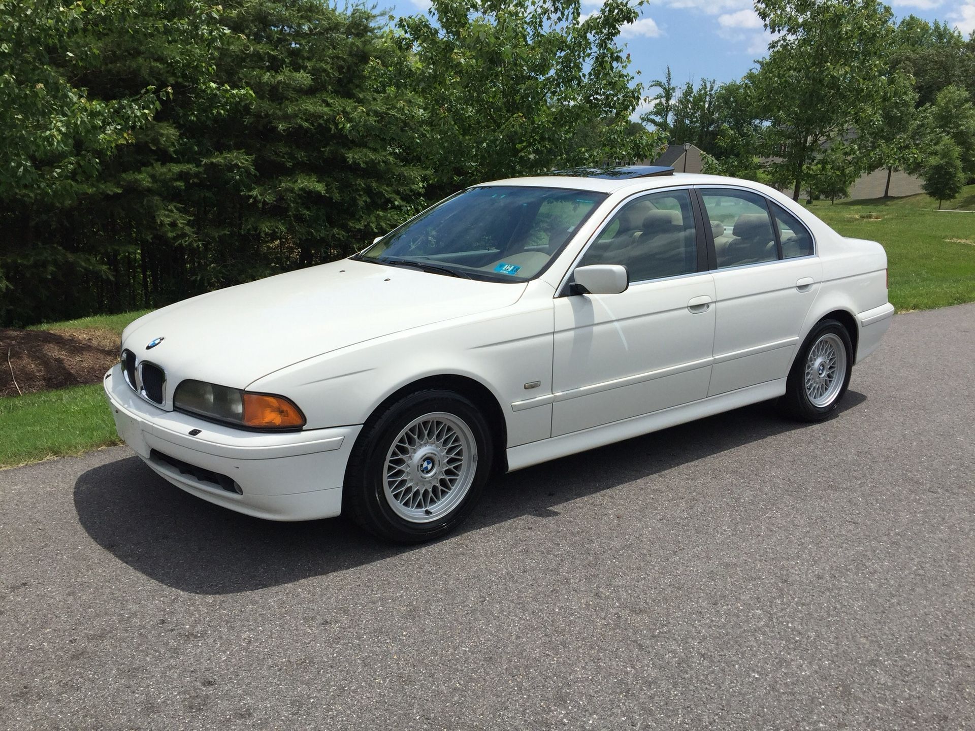 2001 BMW 525i