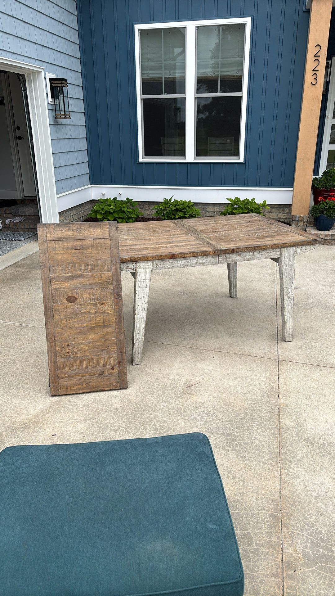 Dinning Table