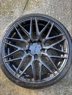 ONE F1R F103 18x8.5 +42 5x112 Wheel & Tire - Straight - Gloss Black
