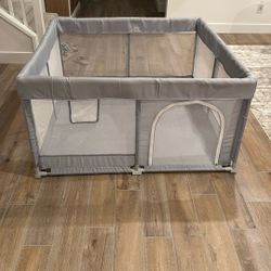 Playpen Like New