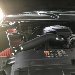 09-13 gmc Sierra  Chevy Silverado cold air intake Kit (brand new