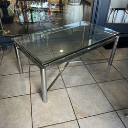 Living Room Table/Coffee Table. $200