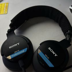 Sony MDR M1 Headphones 