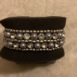 Wide SilverTone Stretch Bracelet With Rhinestones And Silver Pearls 