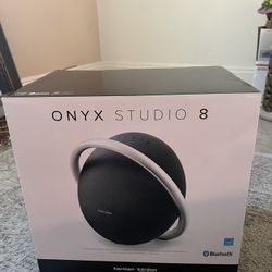ONYX Studio 8 