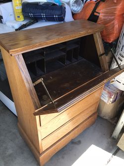 Antique desktop, it needs a little tlc