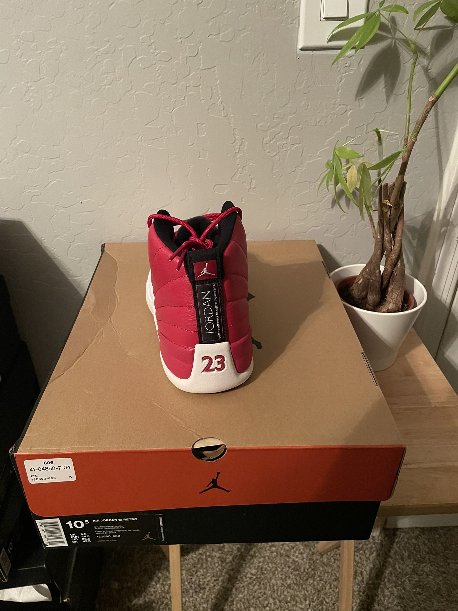 Size 10.5 - Air Jordan 12 Retro Gym Red NEW DS!!