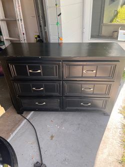 6 draw dresser