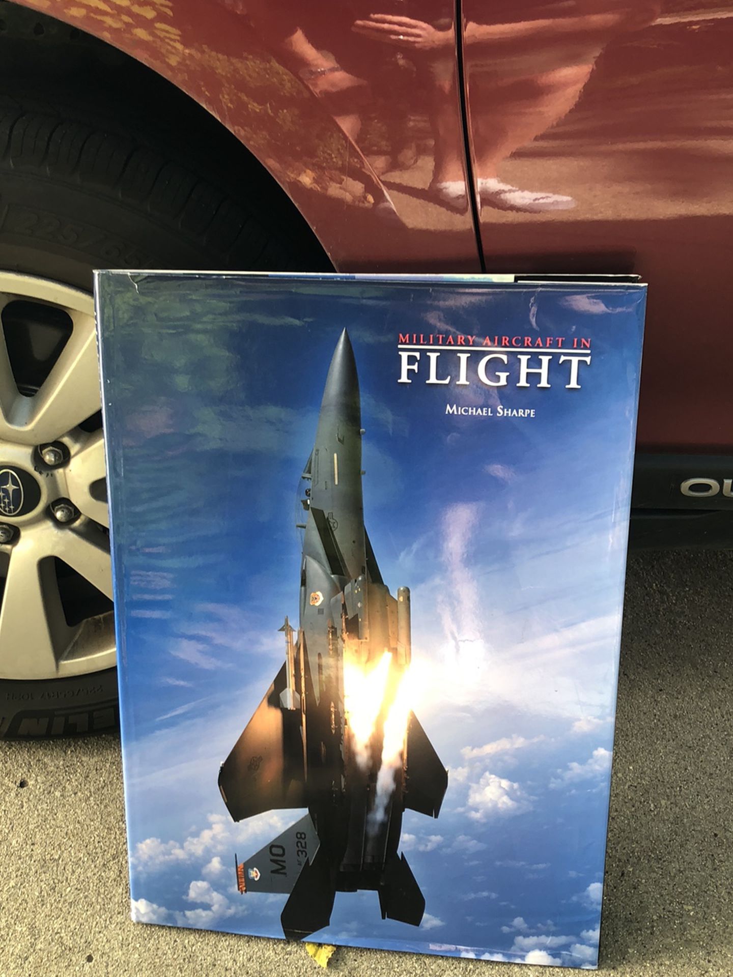 Book - Military Aircraft In Flight