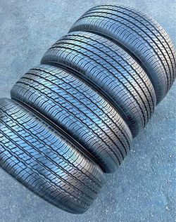 235/65/17 Yokohama vendo un set de llantas usadas excelente condiciones de vida las 4 ✅🤩I am selling a set of used tires, all 4 in excellent living c