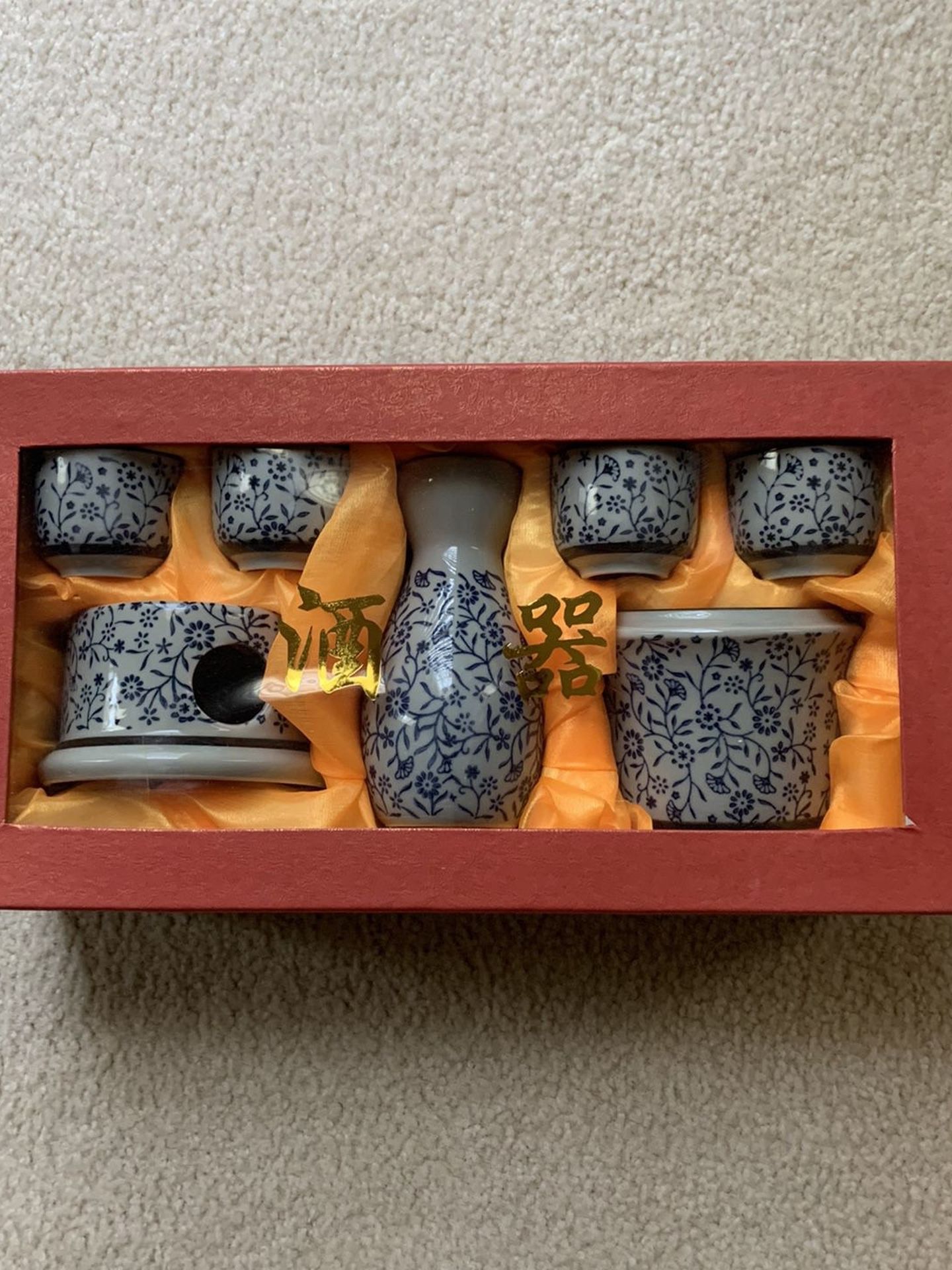 Brand New Sake Set