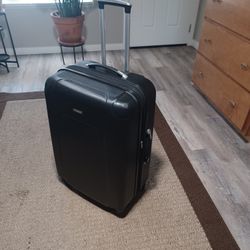 Samsonite Hard Sided Rolling Suitcase 