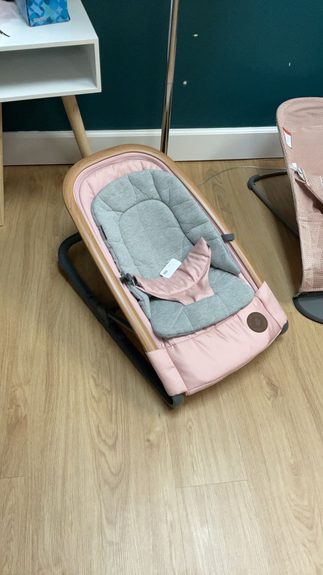 Maxi Cosi Rocker With Infant Insert