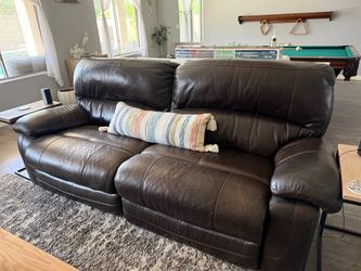 Nice two seater, great quality condition $350 obo
