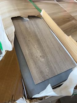800 SQ FT TrafficMaster Flooring
