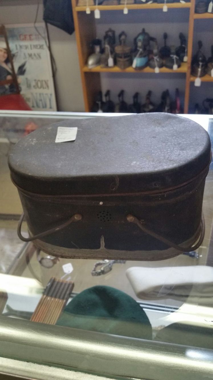 Antique lunch pail