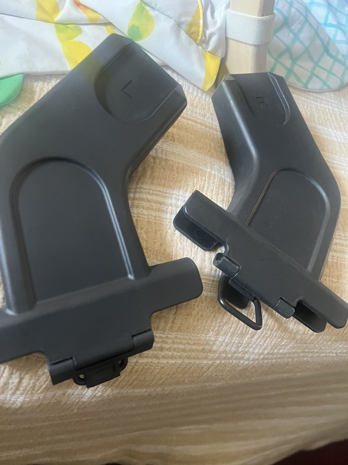 UPPAbaby Car Seat Adapter for Minu and Minu V2 / Compatible with Maxi-COSI, Nuna and Cybex Infant Car Seats/Quick + Secure Attachment / 1 Set