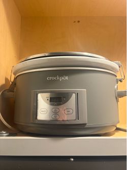 Slow cooker