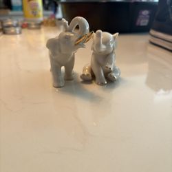 Pair Of Lenox Porcelain Sitting Elephants 