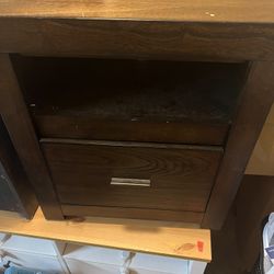 Side Tables (Living Spaces)