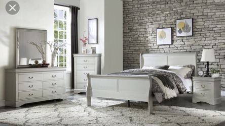 Bedroom Set Platinum Finish