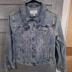 Time and Tru blue women's denim jacket Size Medium 
