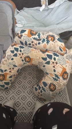 Boppy pillow