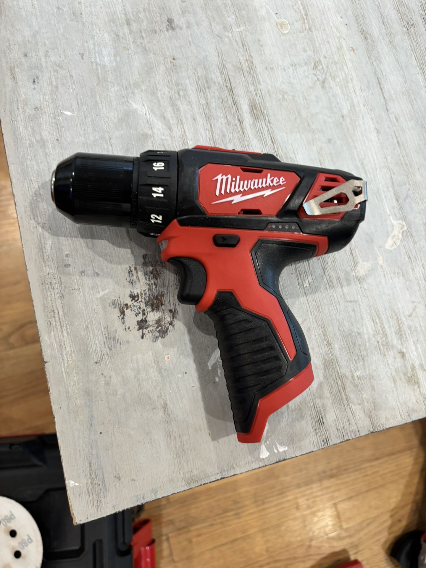 Milwaukee M12 12V Lithium-Ion Cordless 3/8 in. Drill/Driver (Tool-Only)