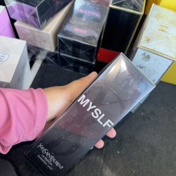 Men’s And Women’s Perfumes !