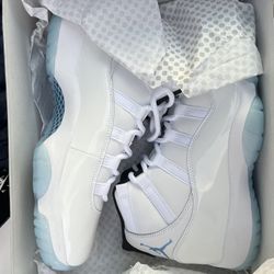 Air Jordan 11 Retro 