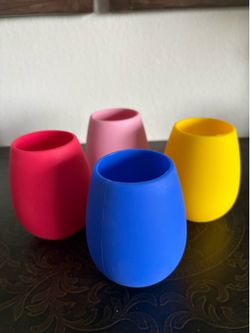Set of 4 silicone wine tumblers
