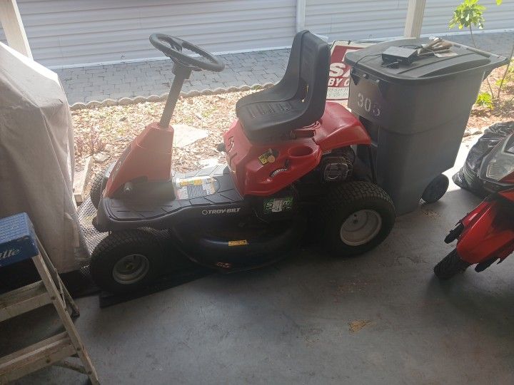 Riding Lawnmower