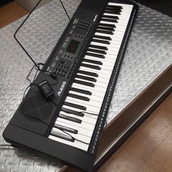 Alesis Keyboard 