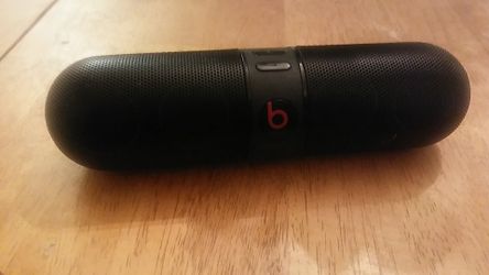 Beats pill in good condition nothing wrong with it