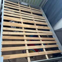 Full size children's bed