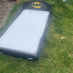 batman toddler bed